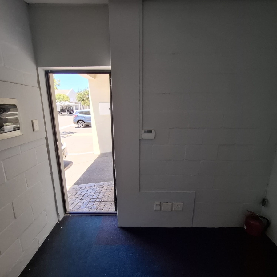 To Let commercial Property for Rent in Montague Gardens Western Cape